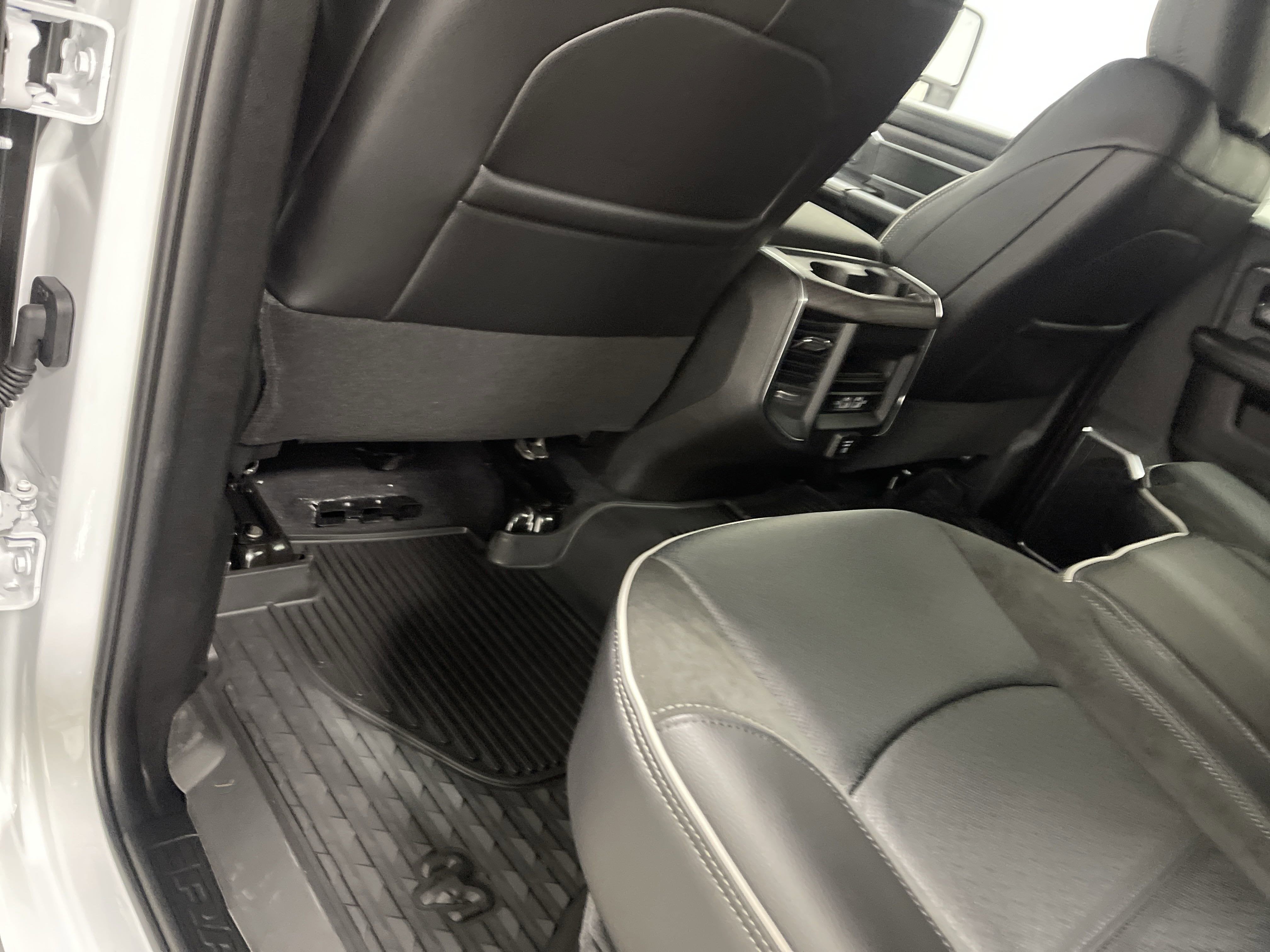 2025 RAM Ram 3500 RAM 3500 LARAMIE CREW CAB 4X4 8' BOX