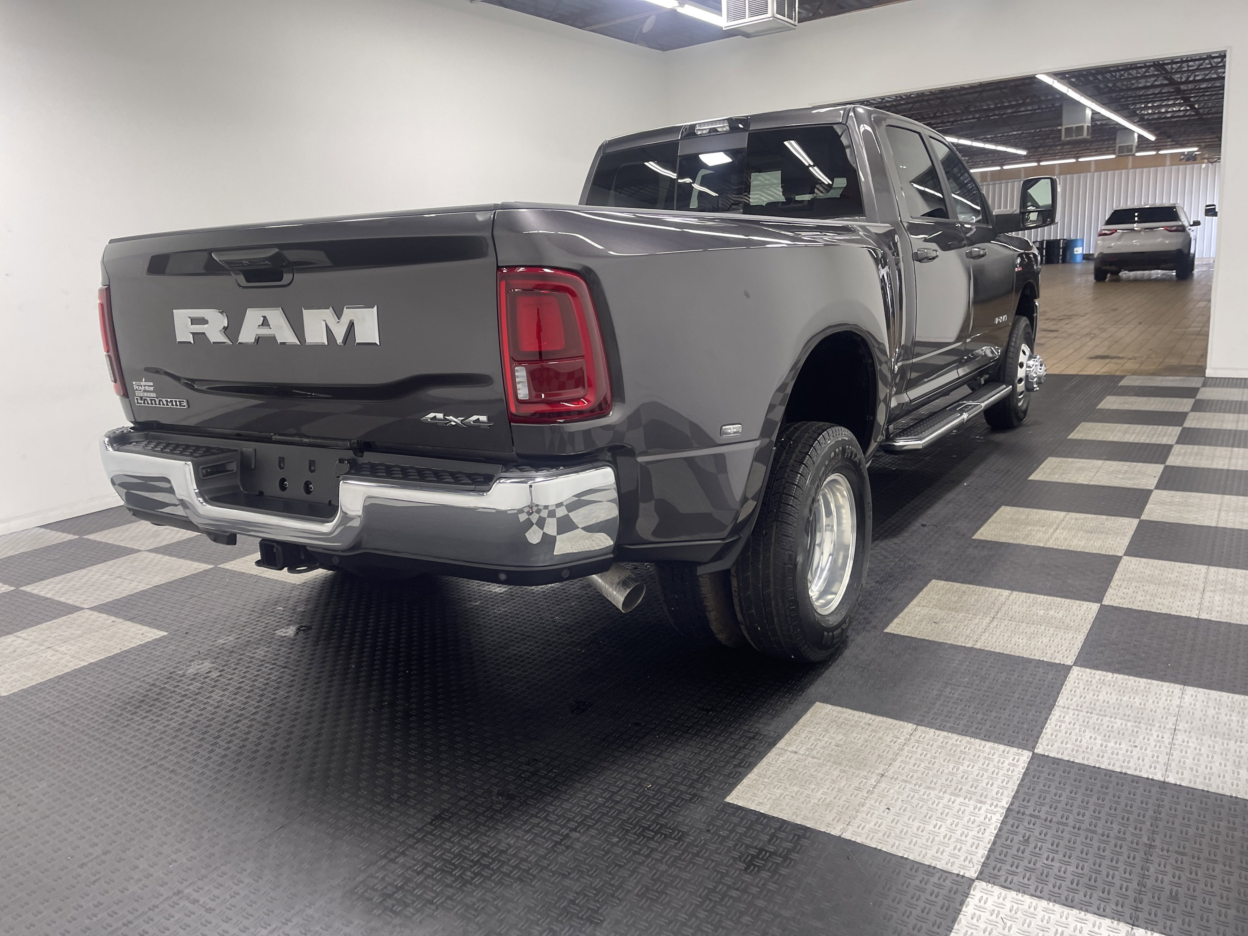 2026 RAM Ram 3500 RAM 3500 LARAMIE CREW CAB 4X4 8' BOX