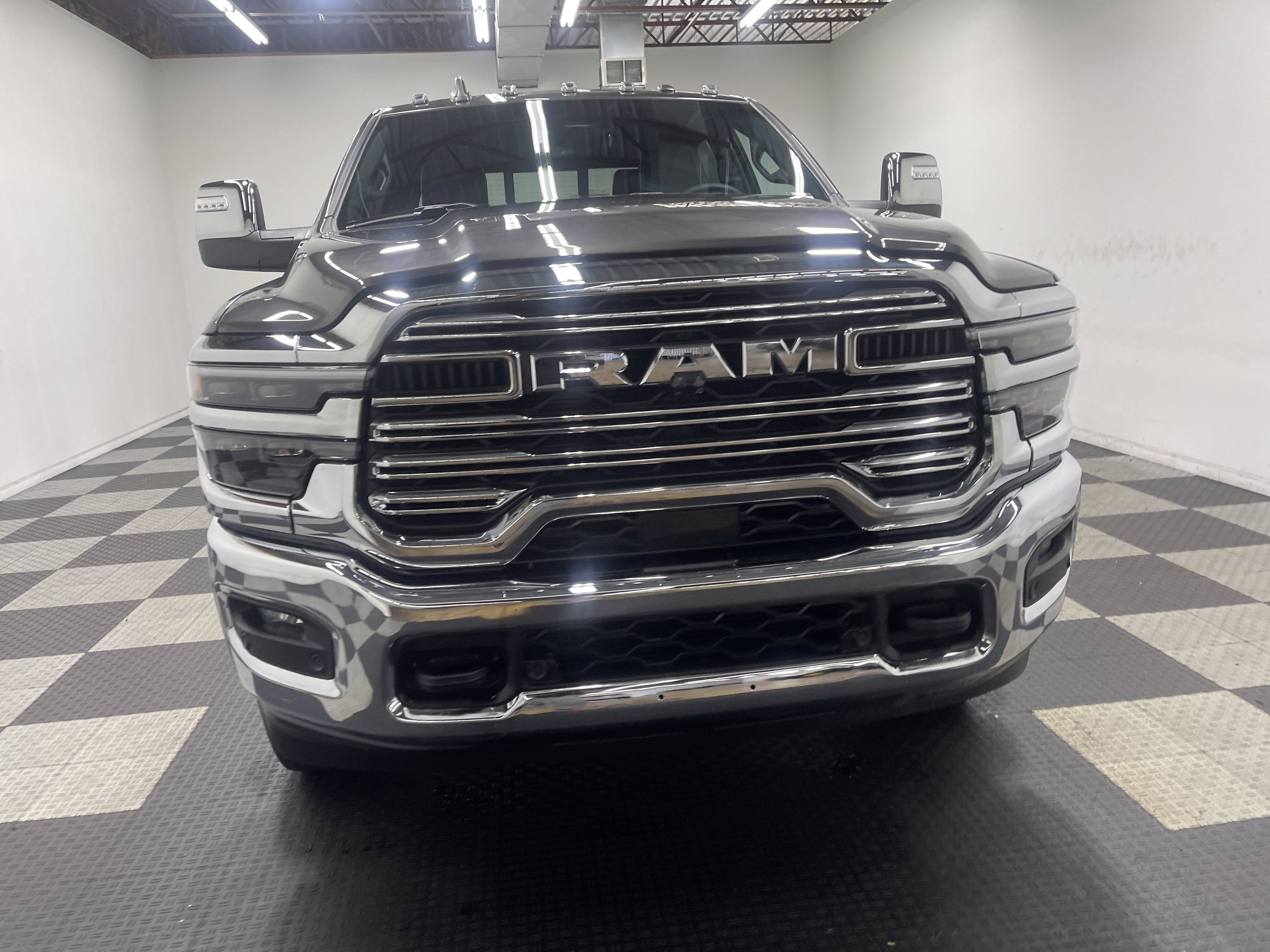 2026 RAM Ram 3500 RAM 3500 LARAMIE CREW CAB 4X4 8' BOX