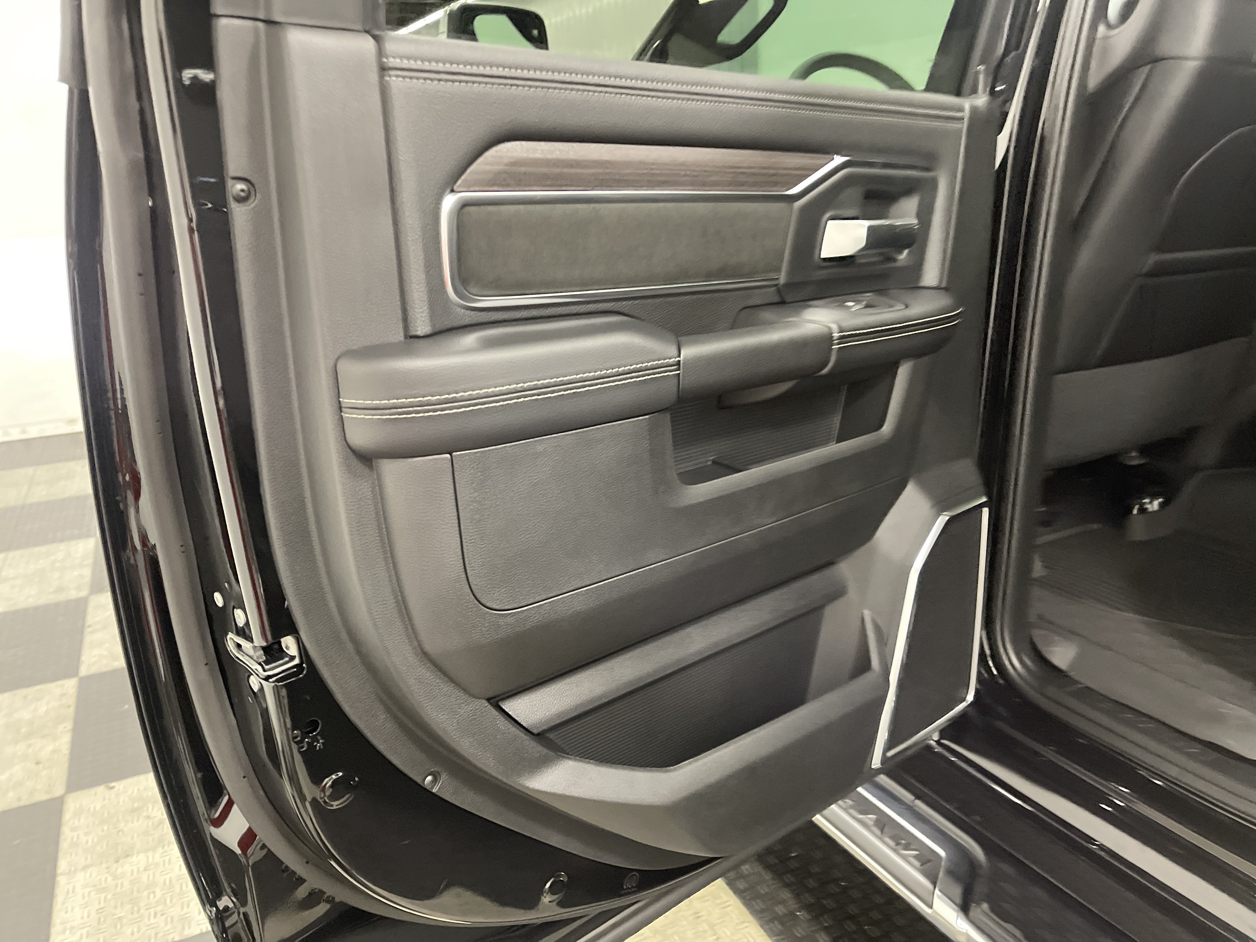 2026 RAM Ram 3500 RAM 3500 LARAMIE CREW CAB 4X4 8' BOX