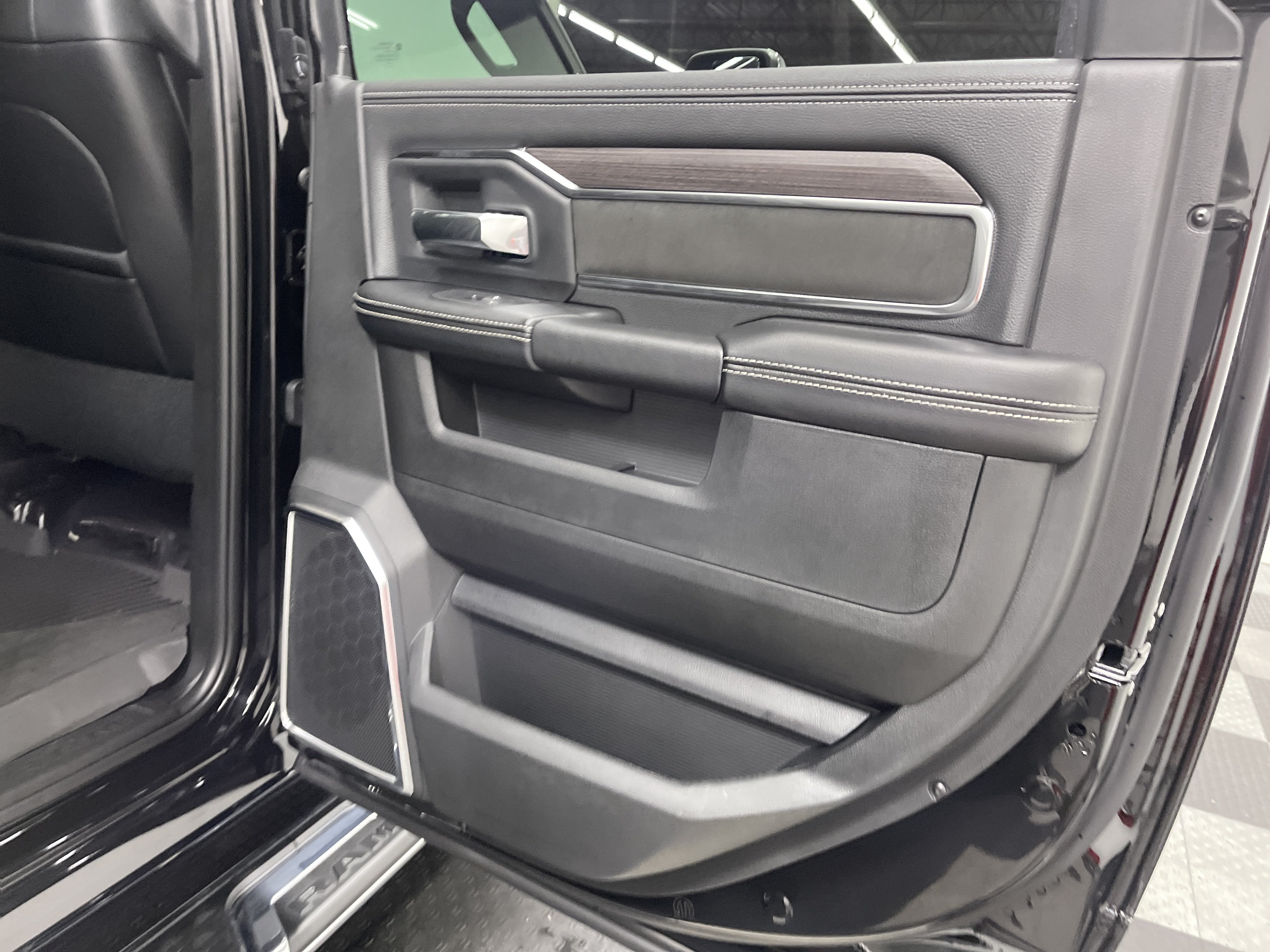 2026 RAM Ram 3500 RAM 3500 LARAMIE CREW CAB 4X4 8' BOX