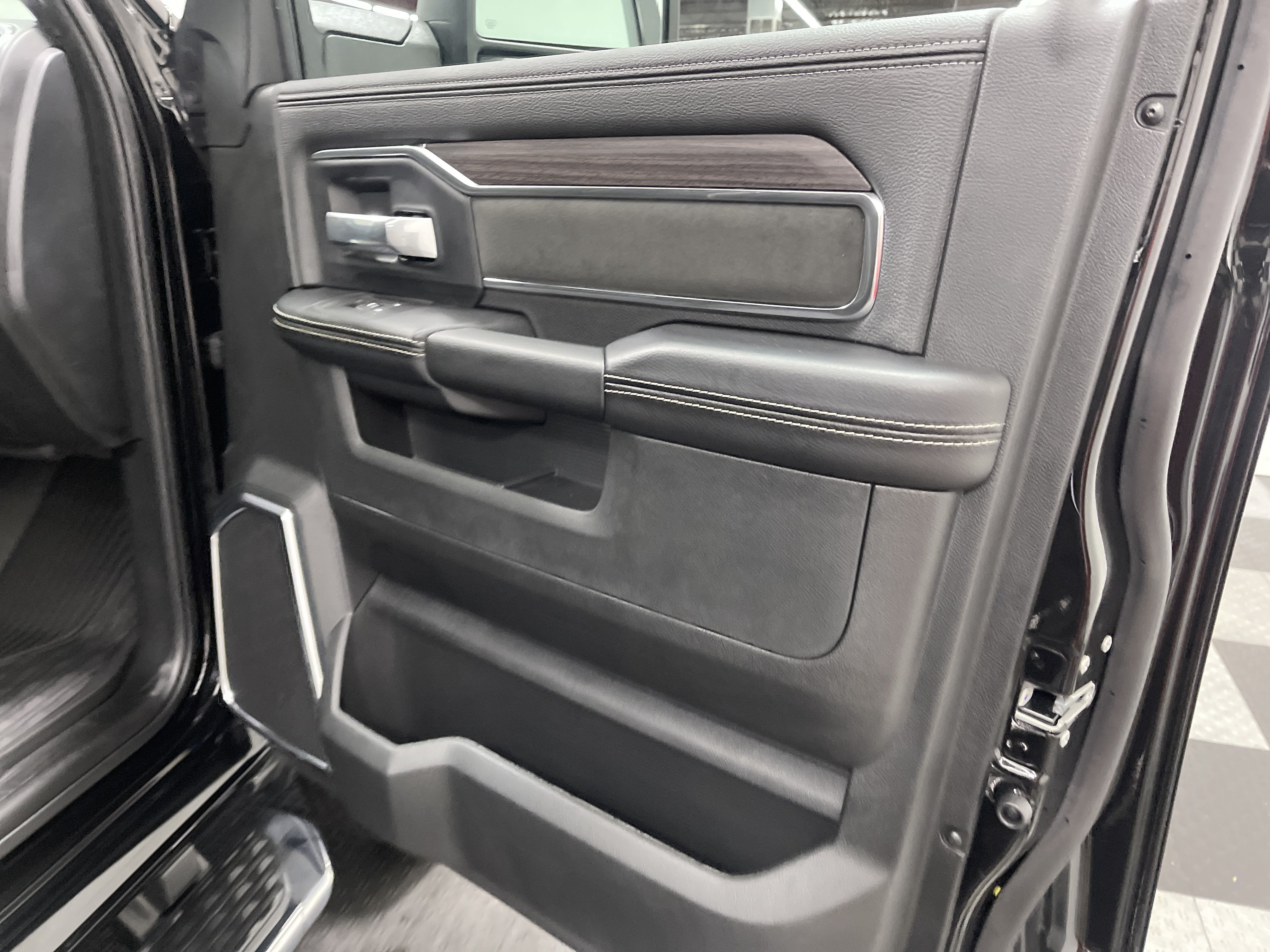 2026 RAM Ram 3500 RAM 3500 LARAMIE CREW CAB 4X4 8' BOX