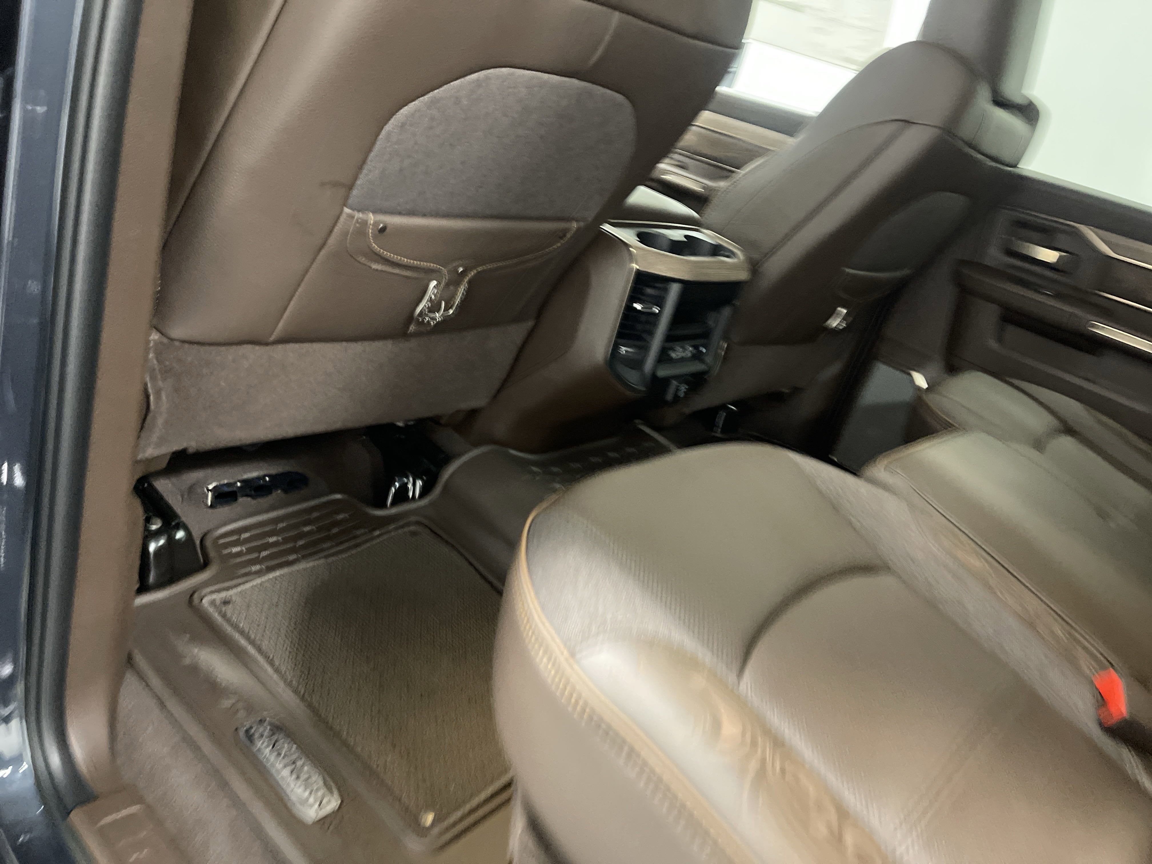 2025 RAM Ram 3500 RAM 3500 LIMITED LONGHORN CREW CAB 4X4 8' BOX