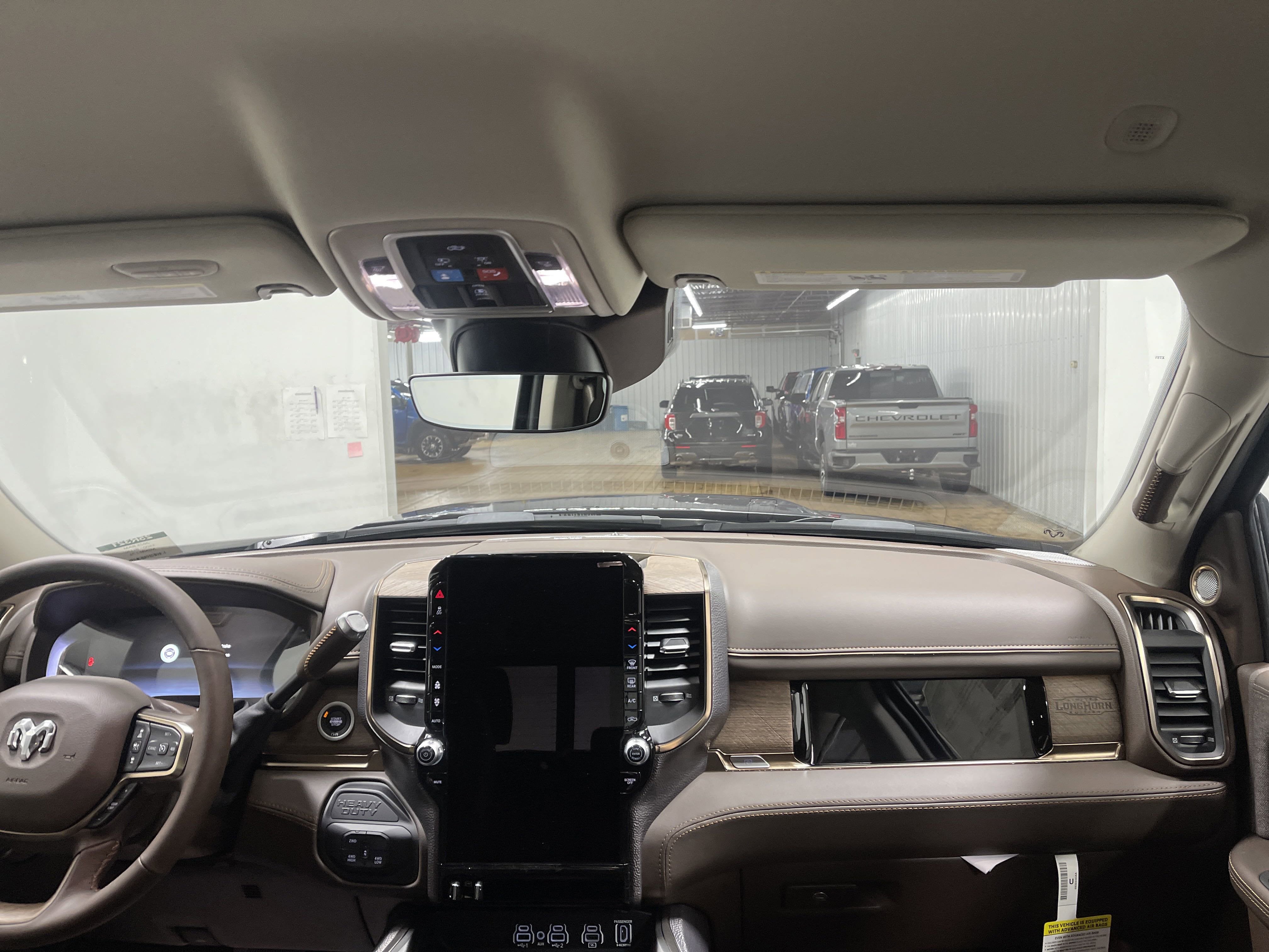 2025 RAM Ram 3500 RAM 3500 LIMITED LONGHORN CREW CAB 4X4 8' BOX