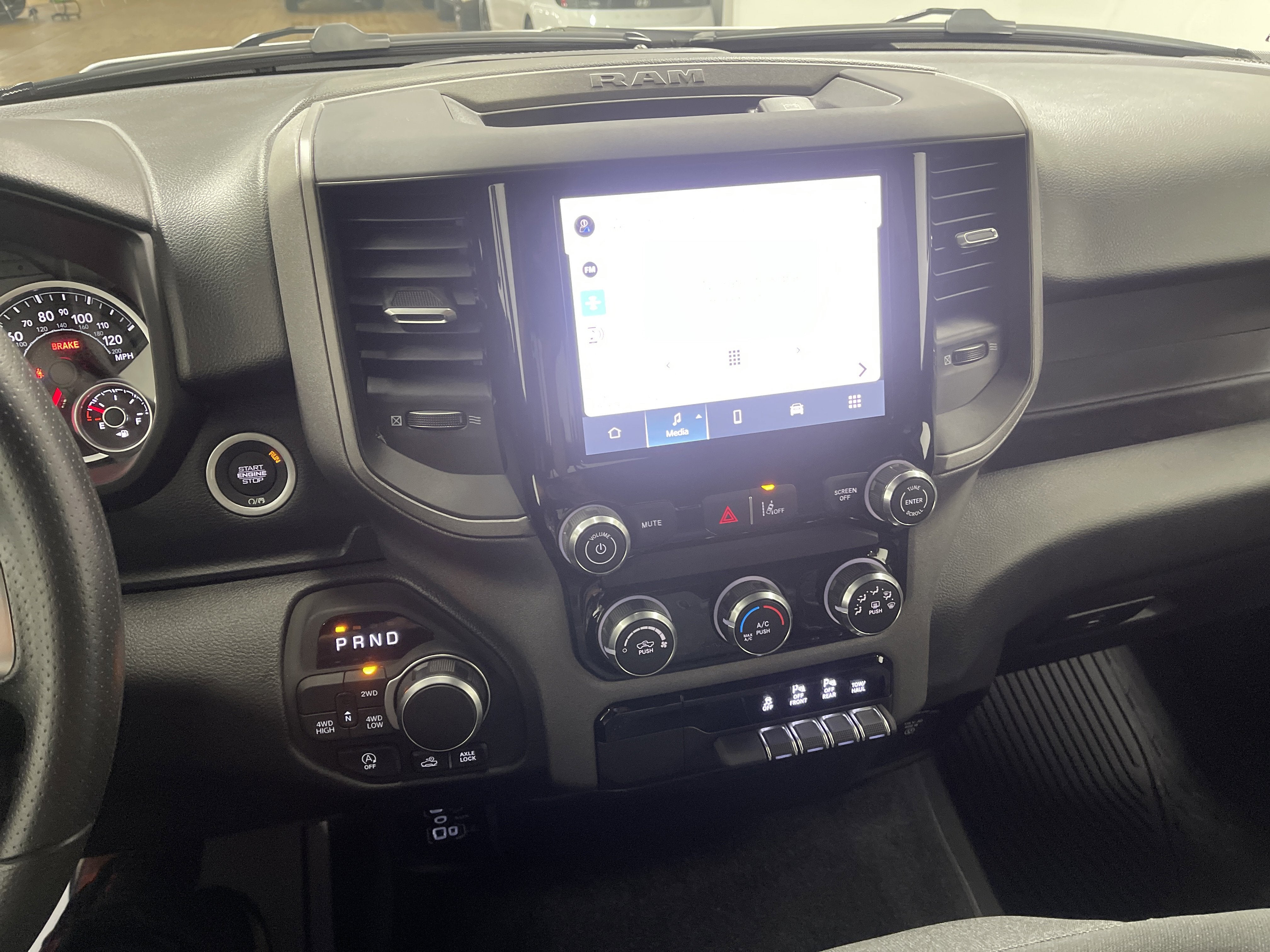 2026 RAM Ram 1500 RAM 1500 WARLOCK CREW CAB 4X4 5'7' BOX