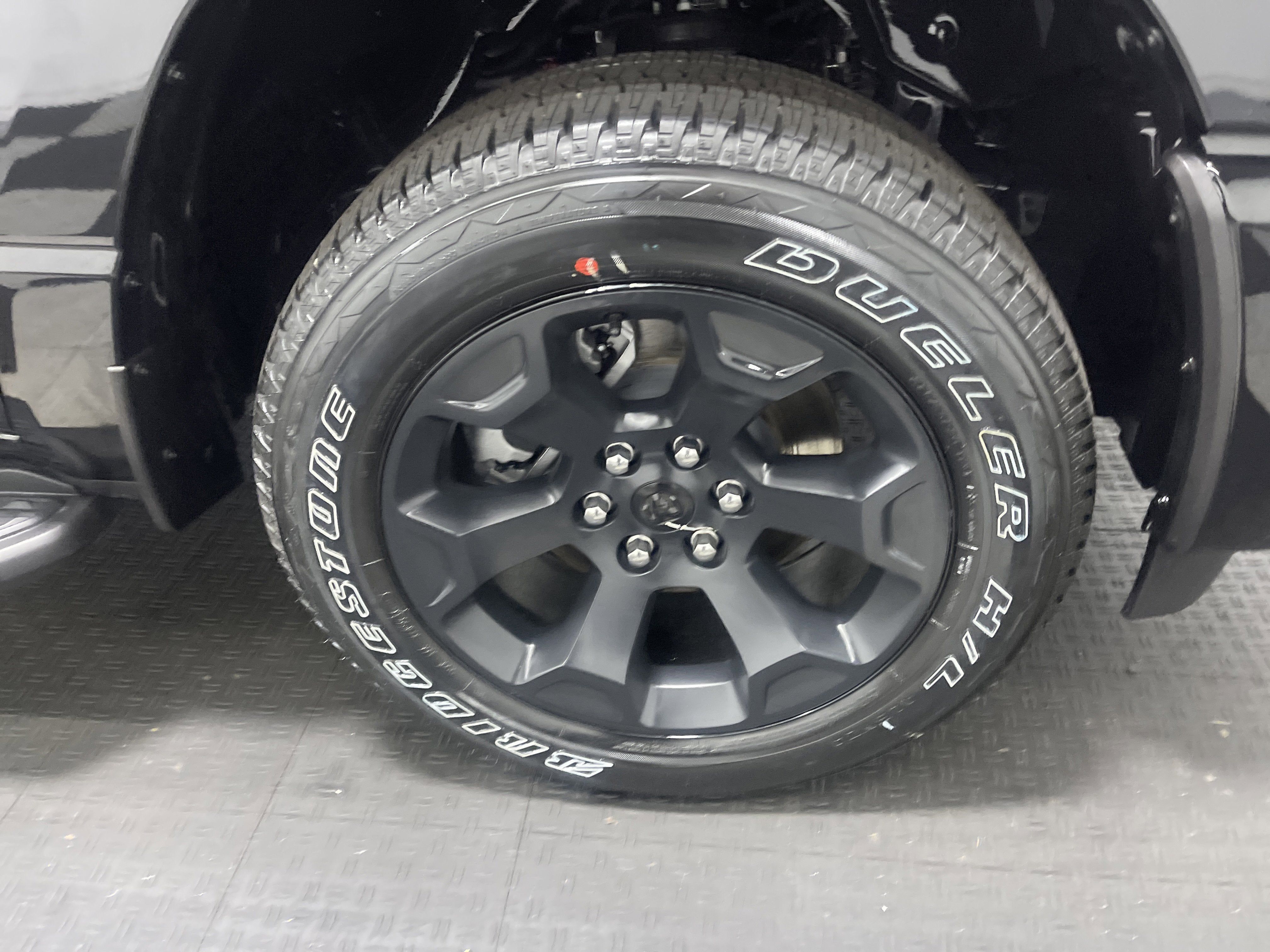 2026 RAM Ram 1500 RAM 1500 EXPRESS CREW CAB 4X4 5'7' BOX