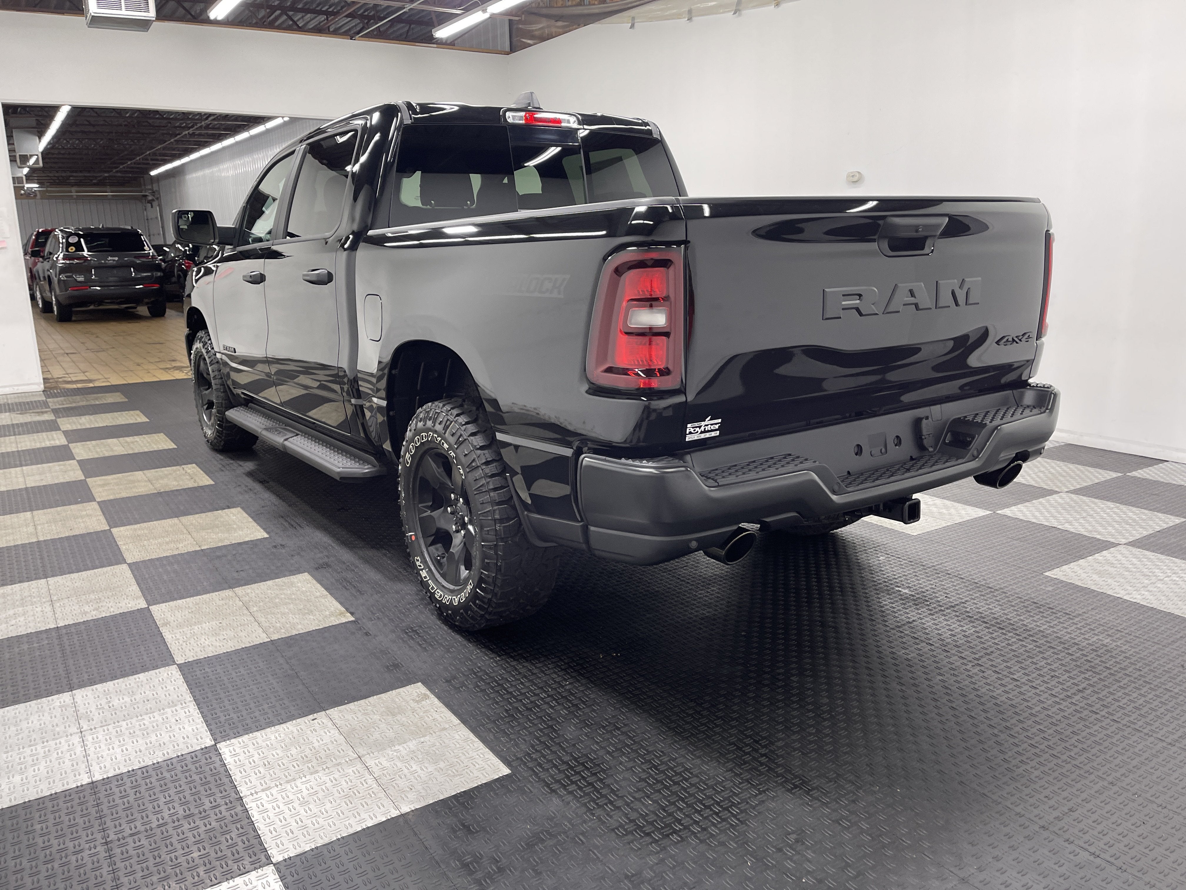2026 RAM 1500 RAM 1500 WARLOCK CREW CAB 4X4 5'7' BOX