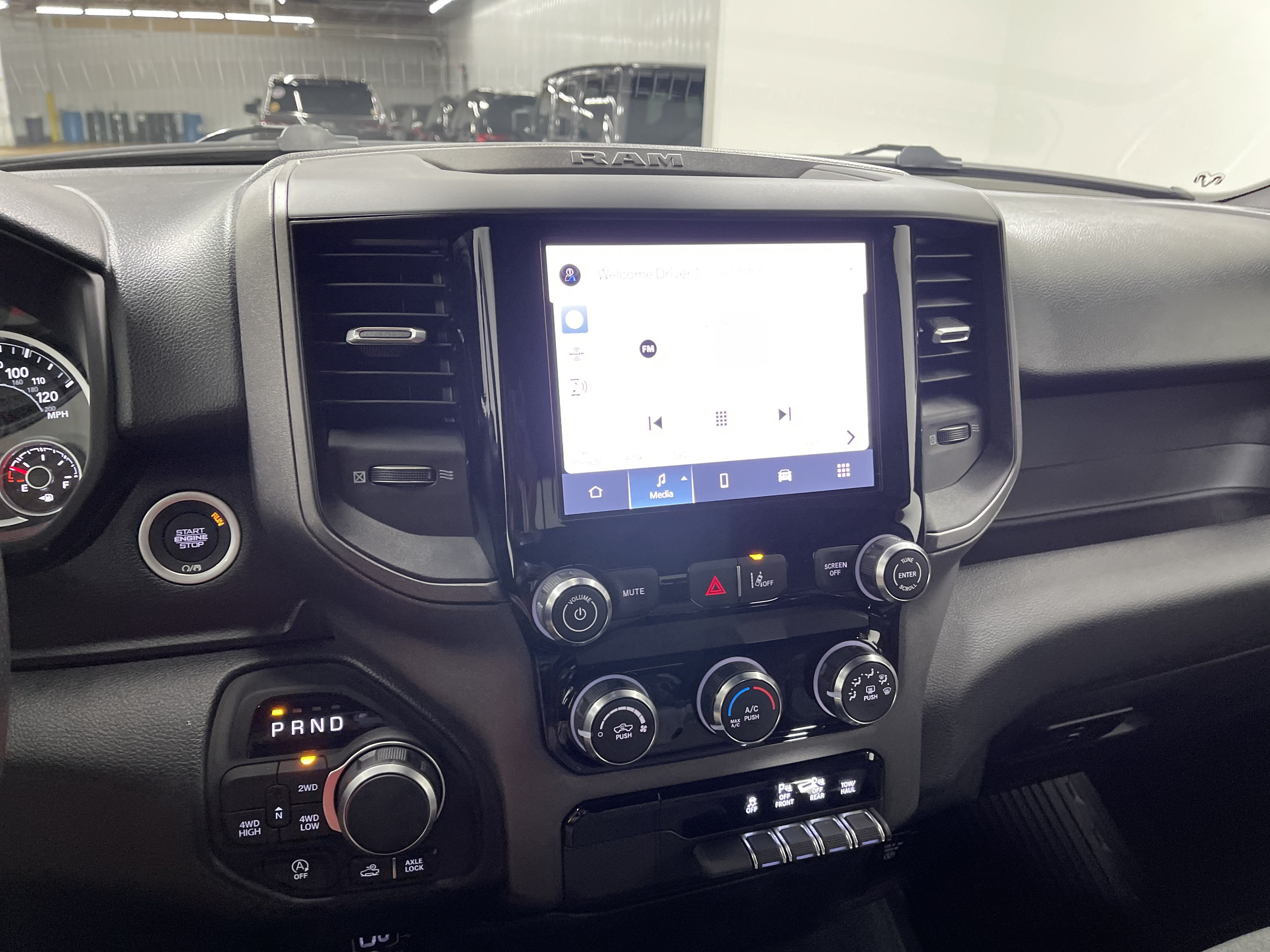 2026 RAM 1500 RAM 1500 WARLOCK CREW CAB 4X4 5'7' BOX