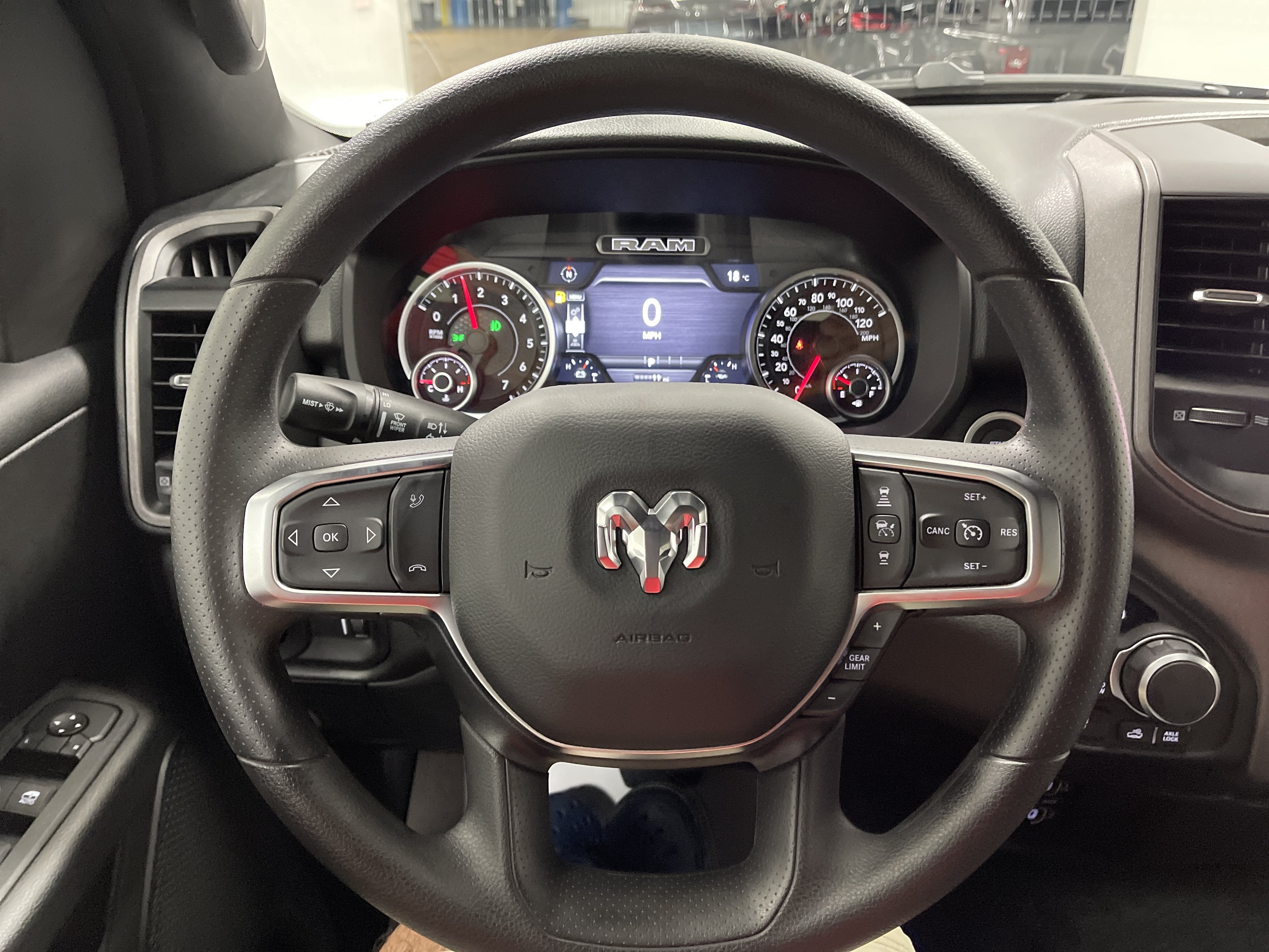 2026 RAM 1500 RAM 1500 WARLOCK CREW CAB 4X4 5'7' BOX