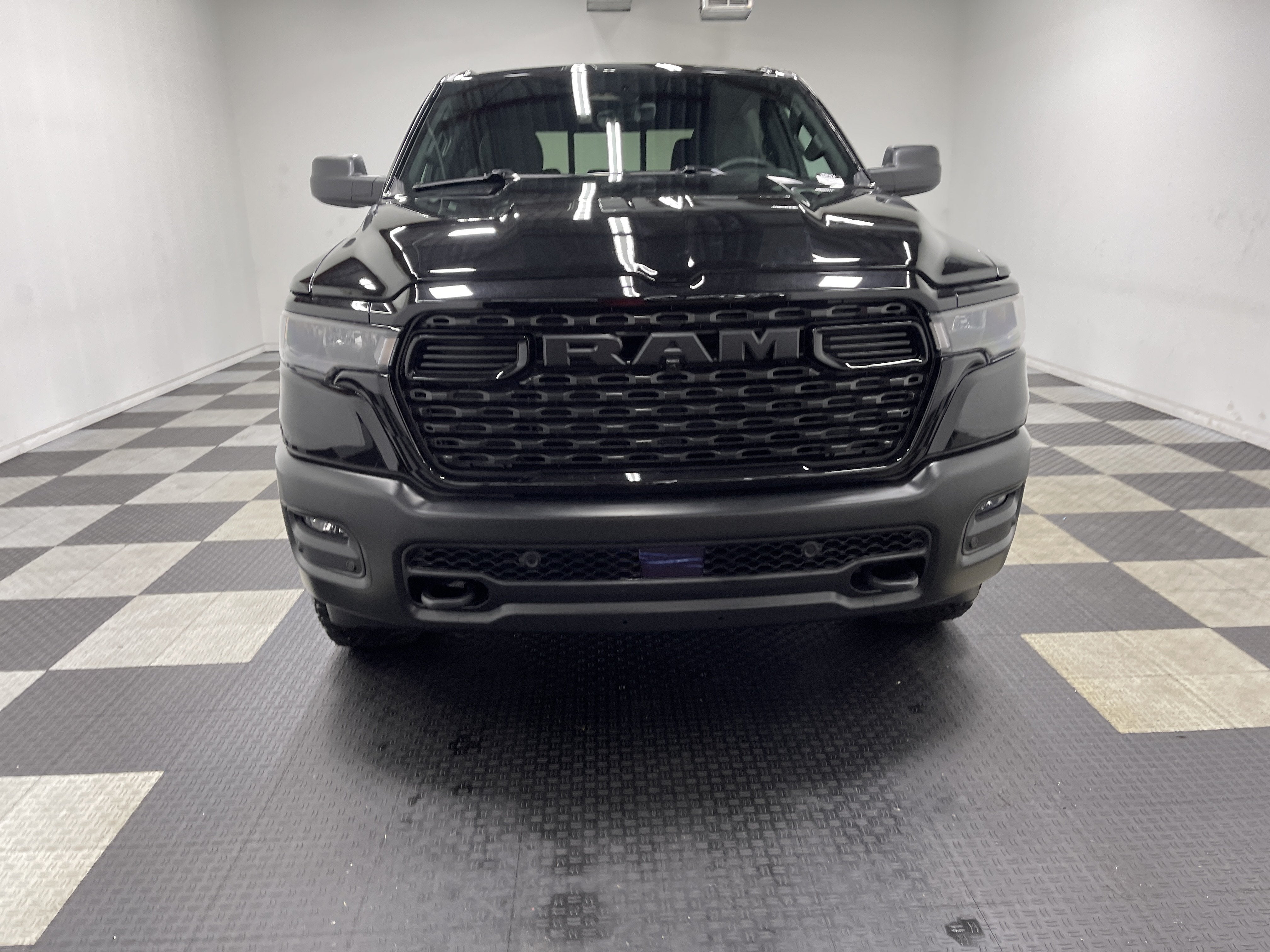 2026 RAM 1500 RAM 1500 WARLOCK CREW CAB 4X4 5'7' BOX