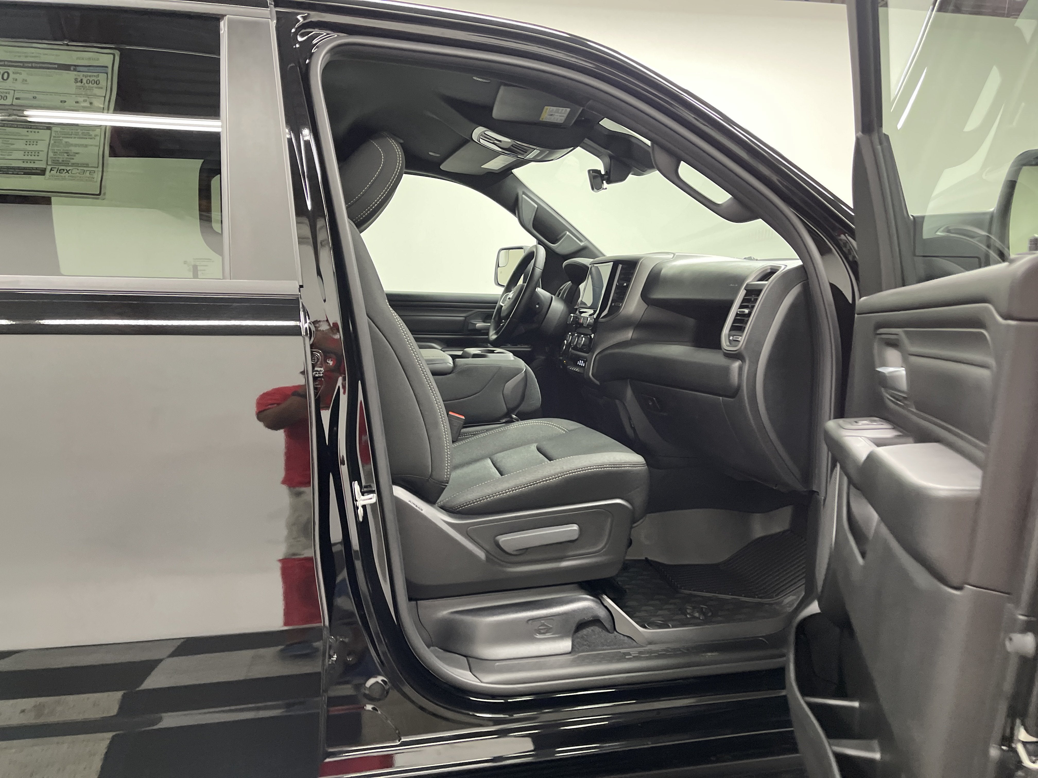 2026 RAM 1500 RAM 1500 WARLOCK CREW CAB 4X4 5'7' BOX