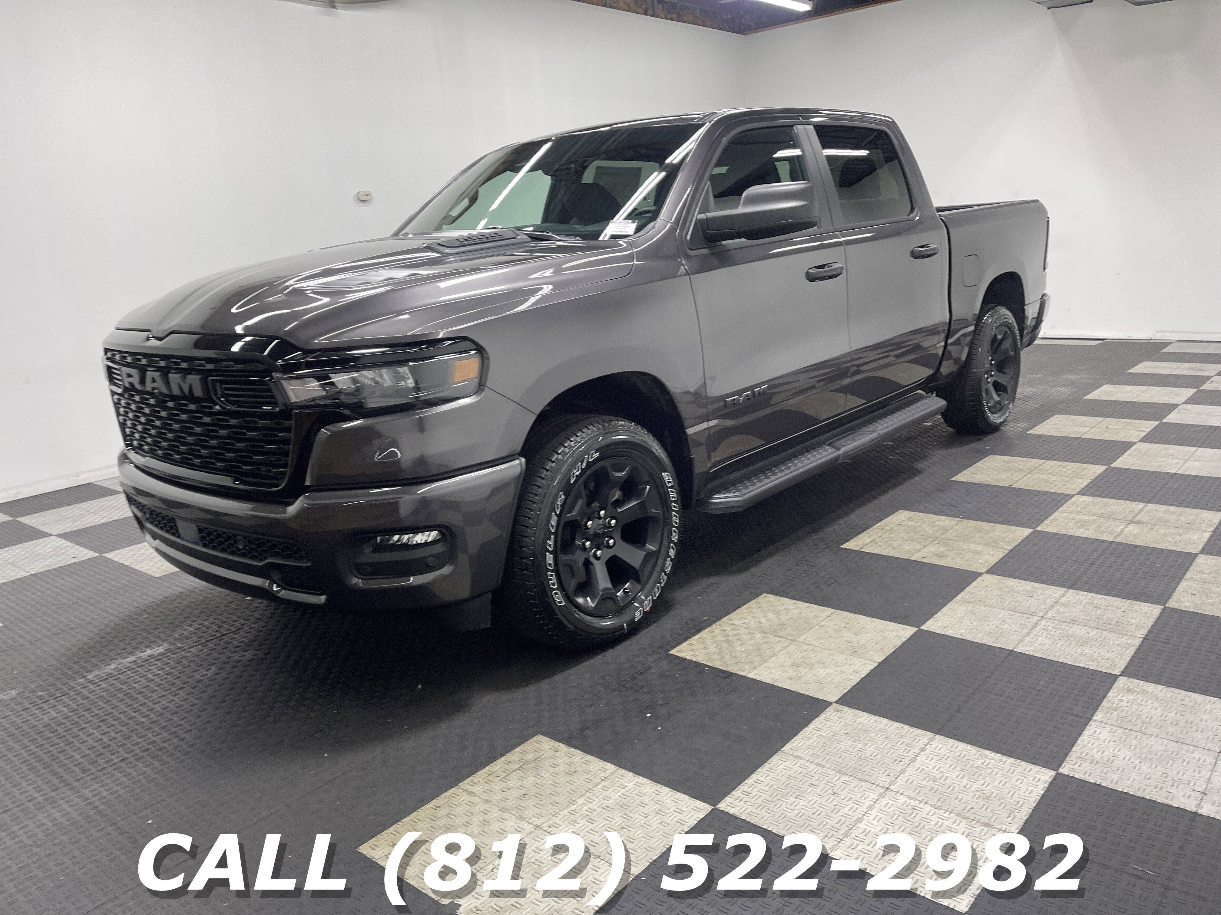 2026 RAM Ram 1500 RAM 1500 EXPRESS CREW CAB 4X4 5'7' BOX