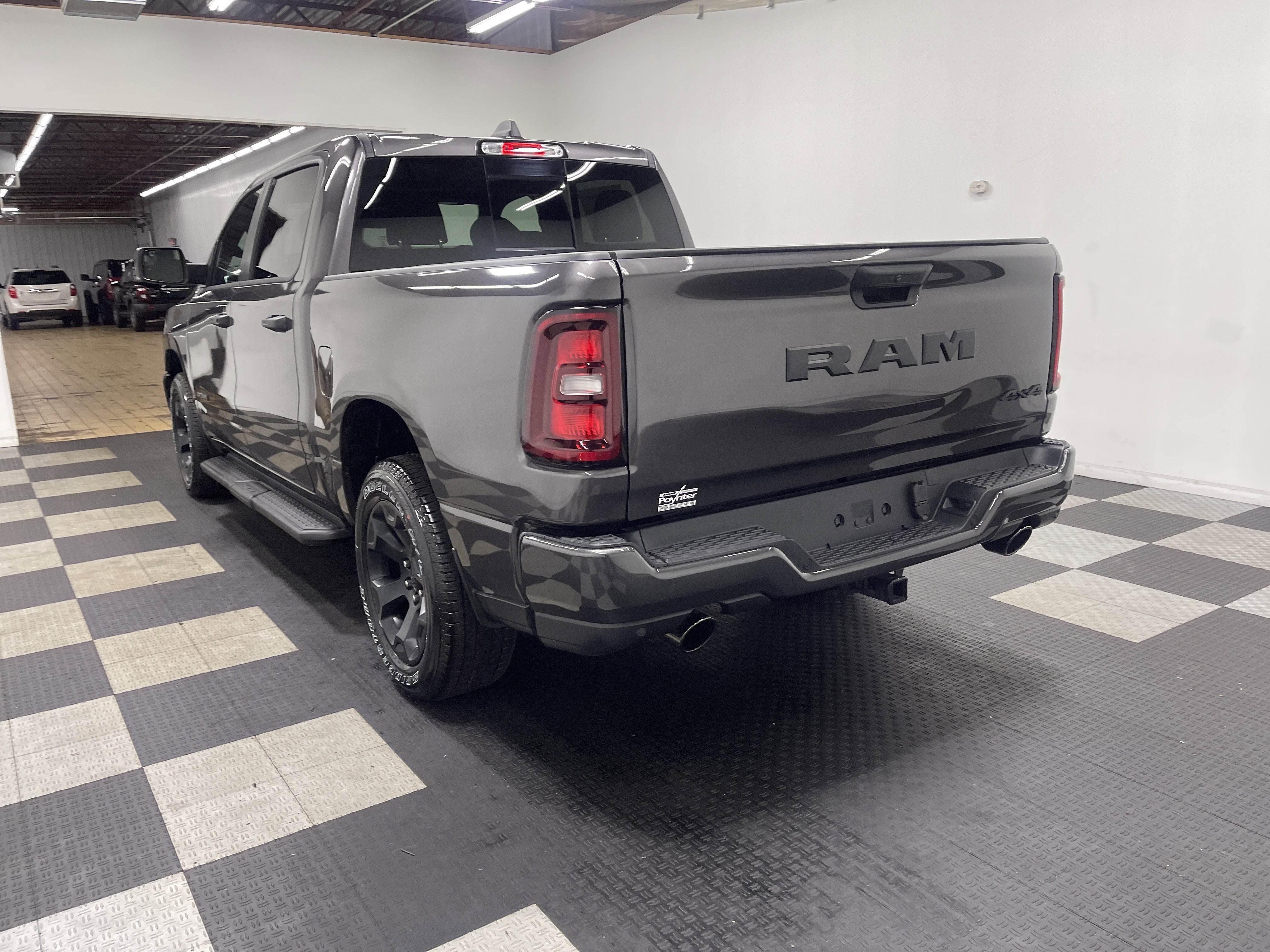 2026 RAM Ram 1500 RAM 1500 EXPRESS CREW CAB 4X4 5'7' BOX