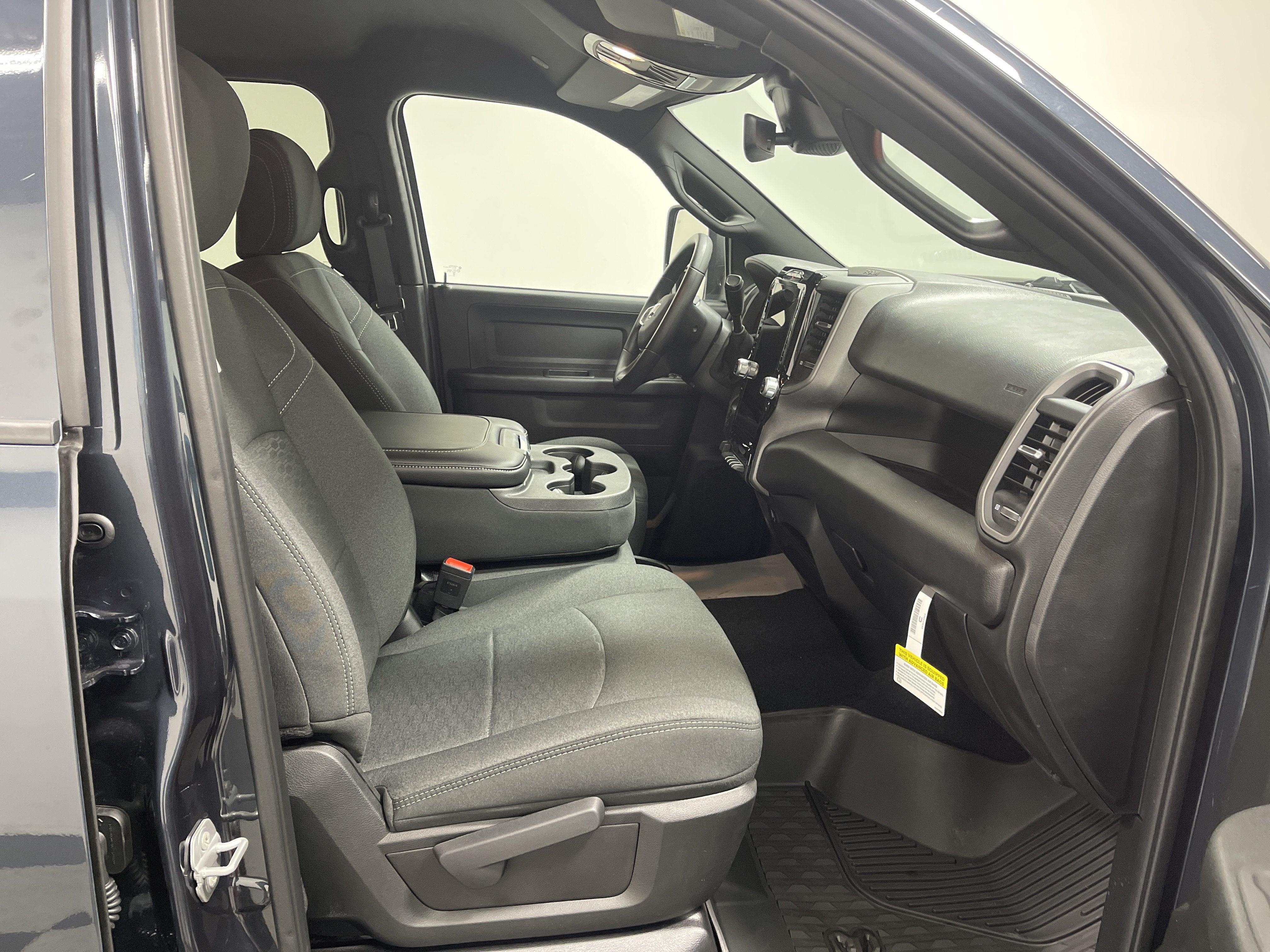 2027 RAM Ram 2500 RAM 2500 WARLOCK CREW CAB 4X4 6'4' BOX