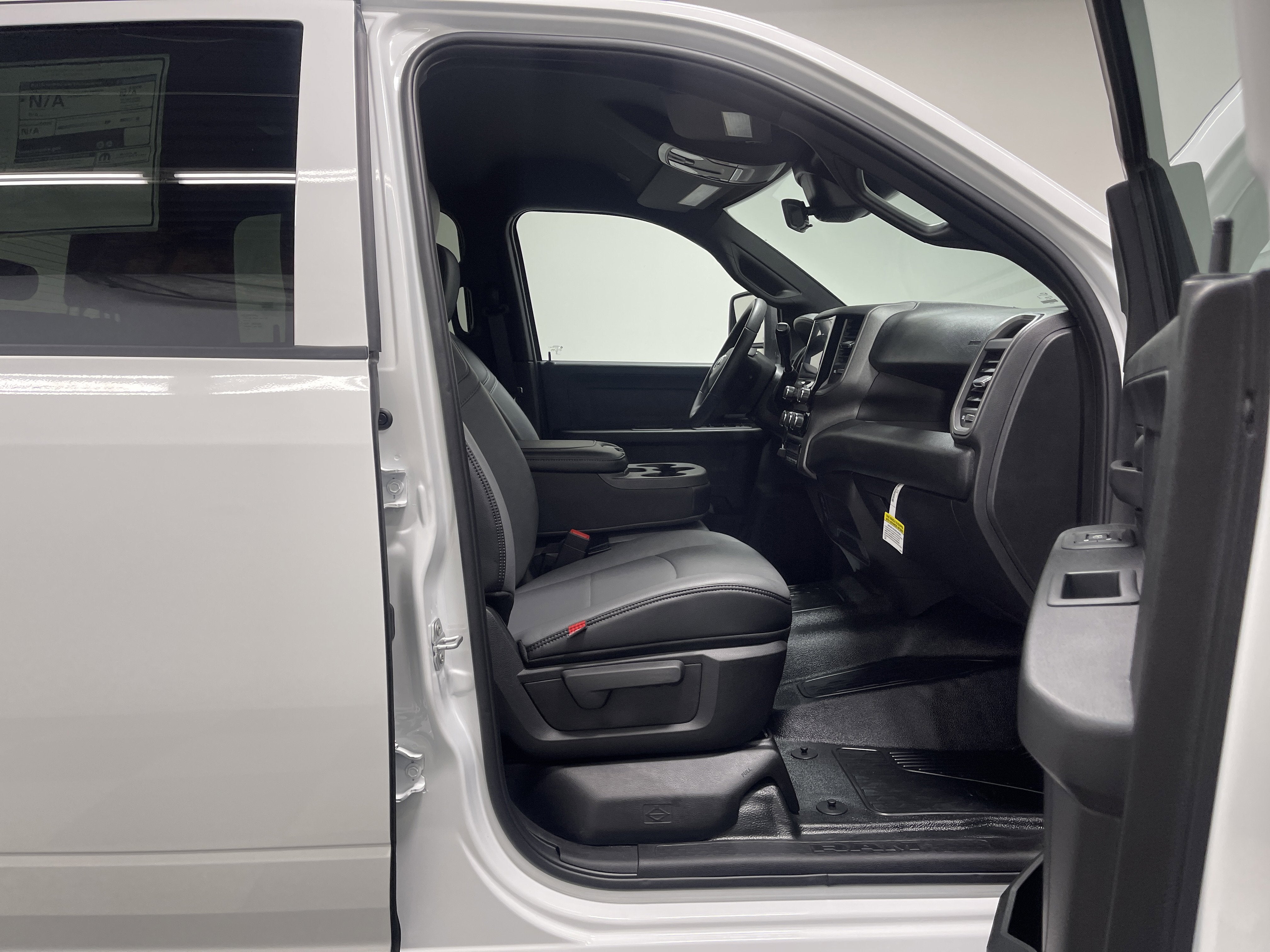 2026 RAM Ram 4500 Chassis Cab RAM 4500 TRADESMAN CHASSIS CREW CAB 4X4 84' CA