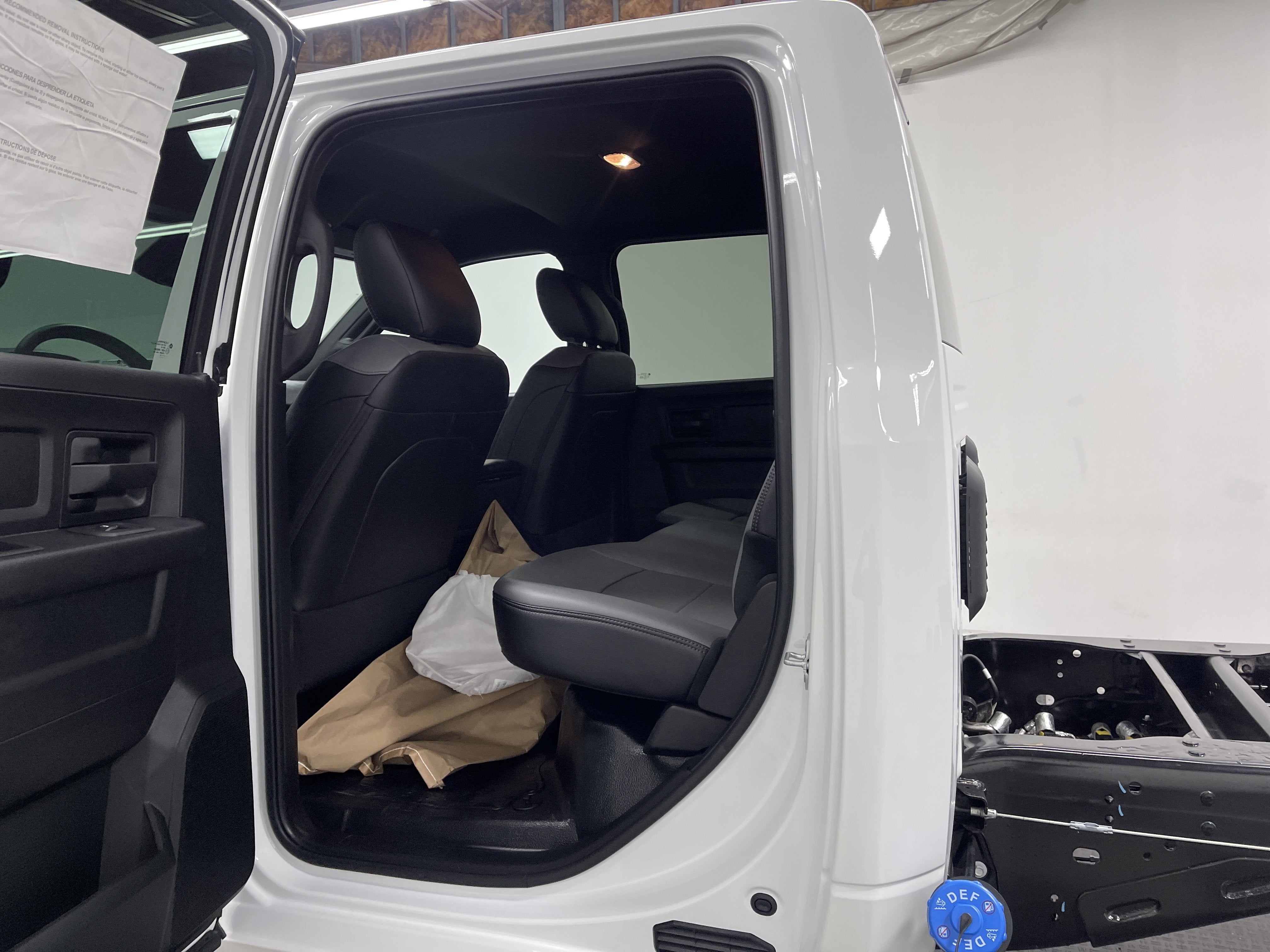 2026 RAM Ram 5500 Chassis Cab RAM 5500 TRADESMAN CHASSIS CREW CAB 4X4 84' CA