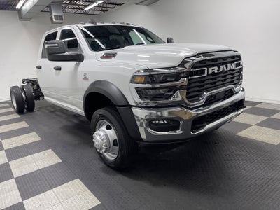 2026 RAM Ram 5500 Chassis Cab RAM 5500 TRADESMAN CHASSIS CREW CAB 4X4 84' CA