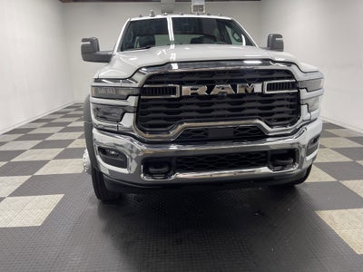 2026 RAM Ram 5500 Chassis Cab RAM 5500 TRADESMAN CHASSIS CREW CAB 4X4 84' CA