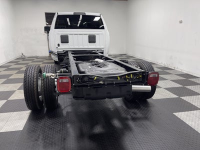 2026 RAM 5500 Chassis RAM 5500 TRADESMAN CHASSIS CREW CAB 4X4 84' CA